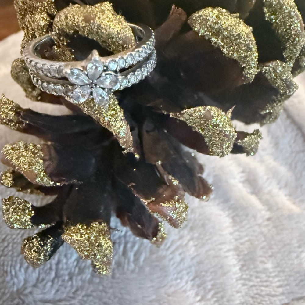 Pandora Sparkling Snowflake Double Ring